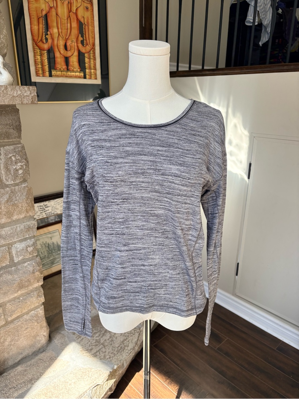 Lululemon Heathered Grey Long Sleeve Athletic Top Thumbholes